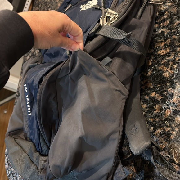 The North Face Router Transit backpack - Picture 7 of 16